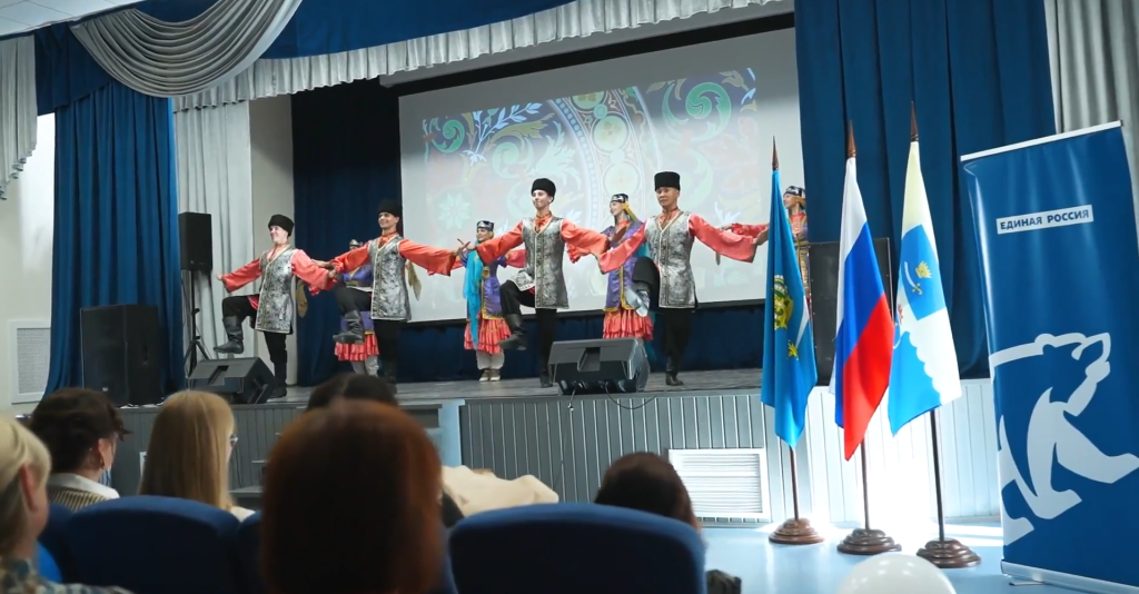 ФЕСТИВАЛЬ КУЛЬТУРЫ И ТРАДИЦИЙ МАЛОЙ РОДИНЫ «МАТУШКА ЗЕМЛЯ». АСТРАХАНСКИЙ ГОСУДАРСТВЕННЫЙ АНСАМБЛЬ ПЕСНИ И ТАНЦА.